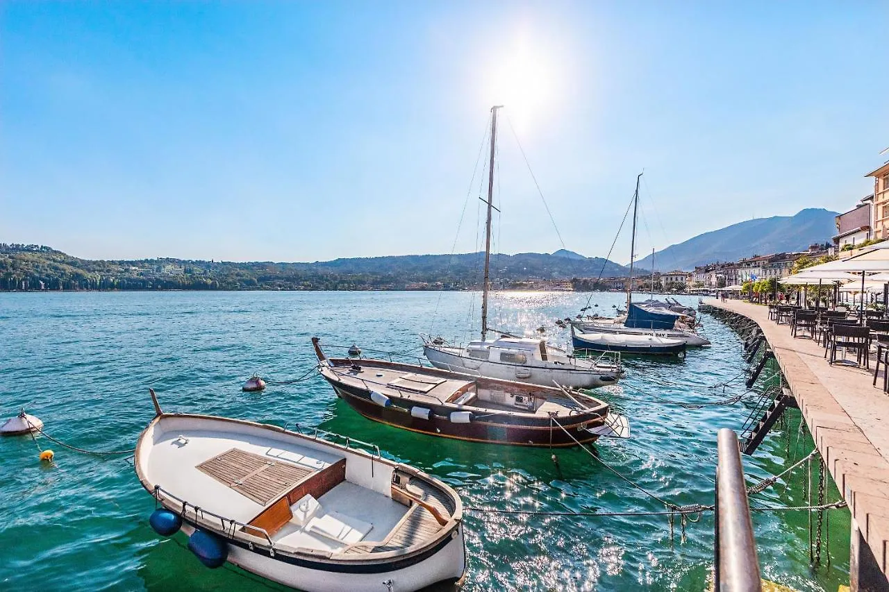 Il Lago Apartments By Wonderful Italy سالو